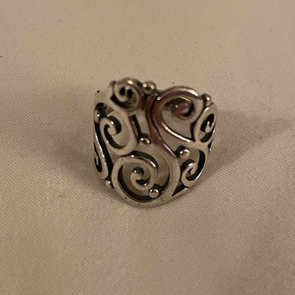 Retired James Avery Sterling Silver Open Sorrento Ring Size 6.5